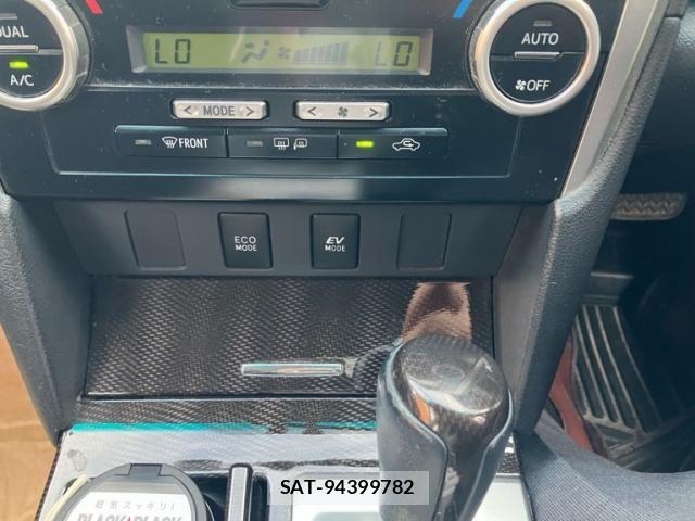 Toyota CAMRY HYBRID 2012-05 8365026-18