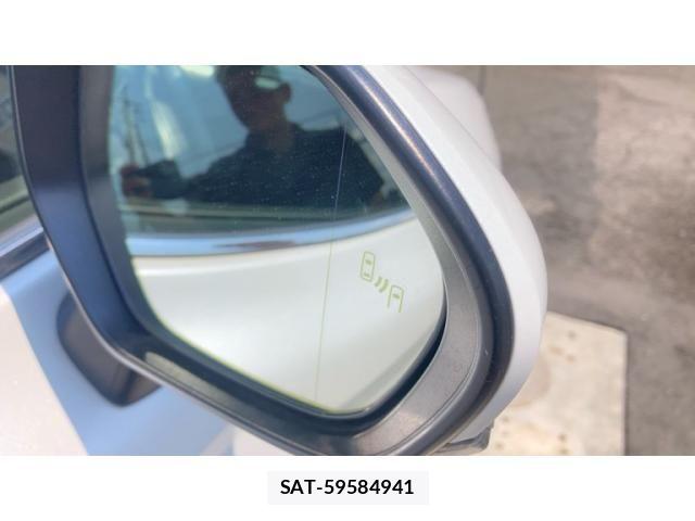Toyota CAMRY HYBRID 2019-10 8365025-26