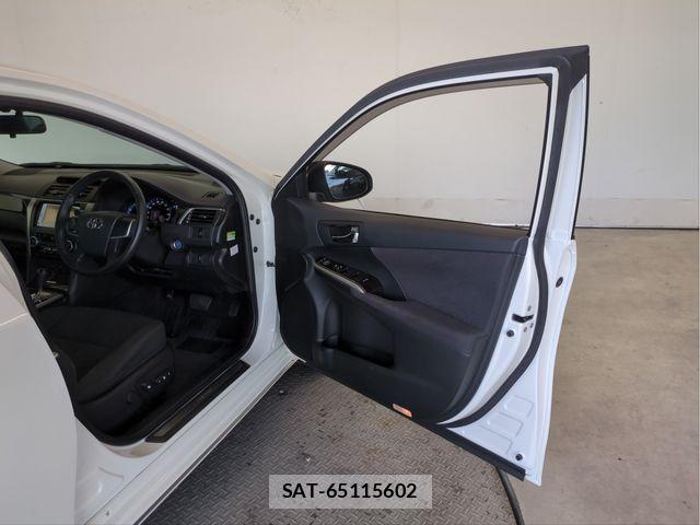 Toyota CAMRY HYBRID 2013-02 8365028-27