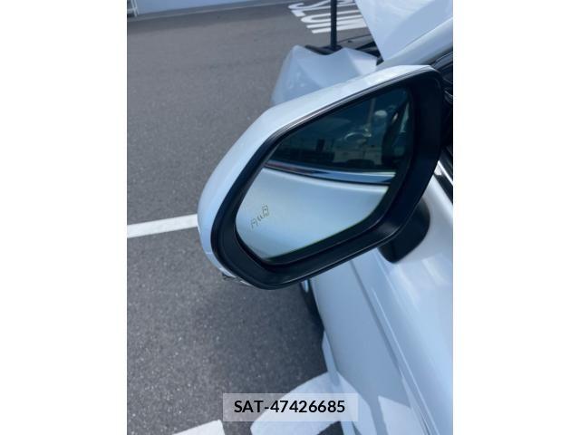 Toyota CAMRY HYBRID 2018-01 8365020-24
