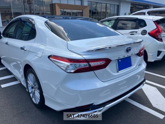 Toyota CAMRY HYBRID 2018-01 8365020-2