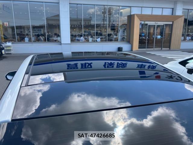 Toyota CAMRY HYBRID 2018-01 8365020-4