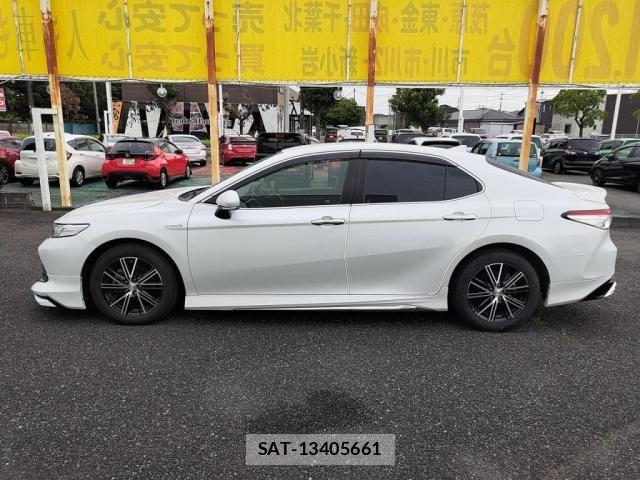Toyota CAMRY HYBRID 2019-10 8371509-11