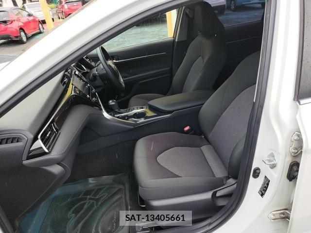 Toyota CAMRY HYBRID 2019-10 8371509-21