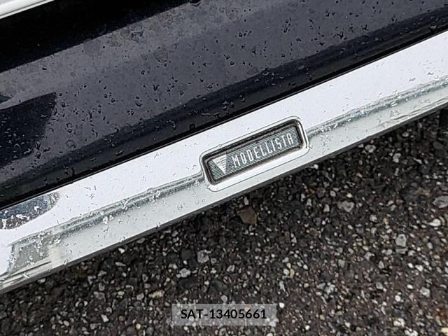 Toyota CAMRY HYBRID 2019-10 8371509-26