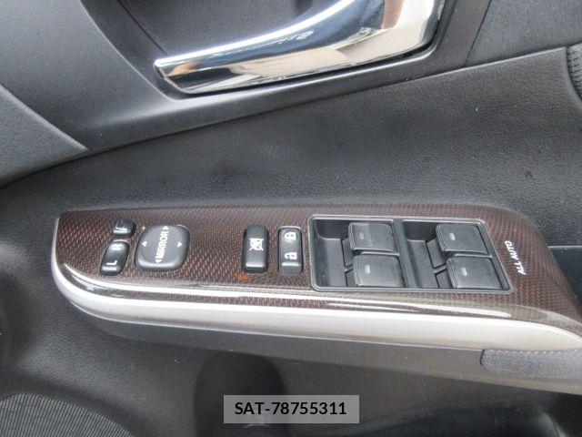 Toyota CAMRY HYBRID 2014-10 8411521-22