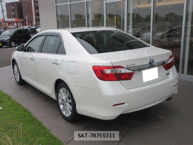 Toyota CAMRY HYBRID 2014-10 8411521-4