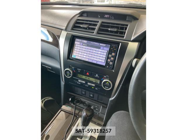 Toyota CAMRY HYBRID 2011-11 8411524-18