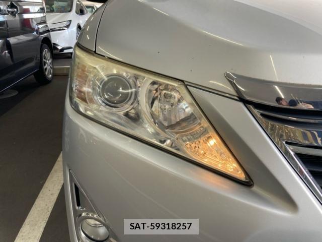Toyota CAMRY HYBRID 2011-11 8411524-2