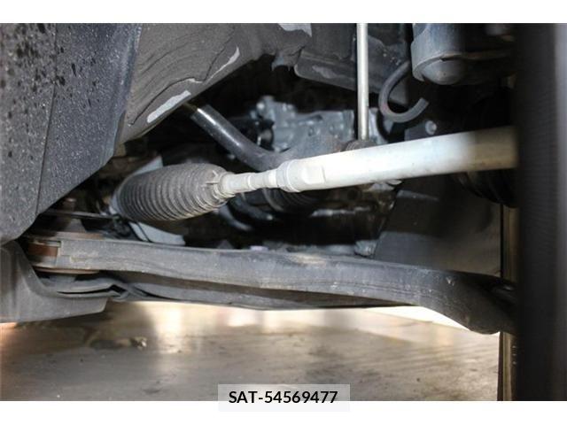 Toyota CAMRY HYBRID 2017-10 8411519-18