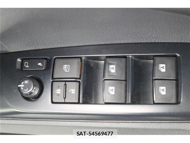 Toyota CAMRY HYBRID 2017-10 8411519-29