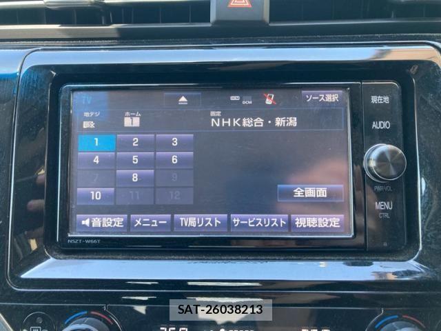 Toyota CAMRY HYBRID 2017-09 8457133-18