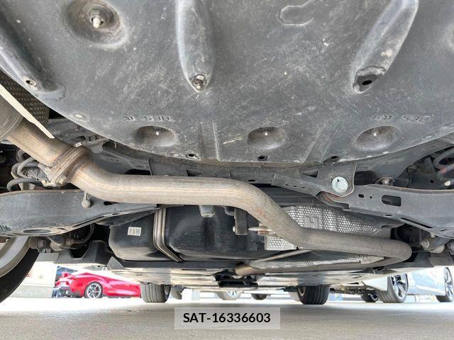 Toyota CAMRY HYBRID 2017-07 8523869-19