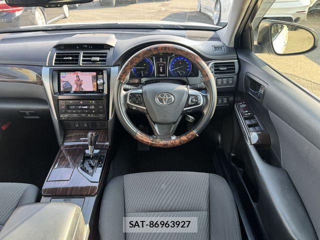 Toyota CAMRY HYBRID 2015-07 8561355-17