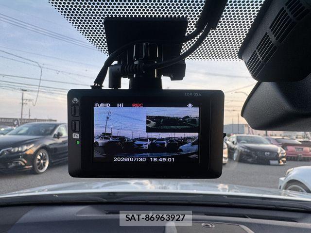 Toyota CAMRY HYBRID 2015-07 8561355-26