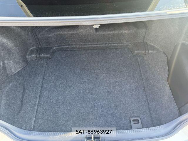 Toyota CAMRY HYBRID 2015-07 8561355-28