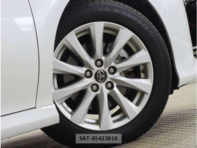 Toyota CAMRY HYBRID 2017-11 8561352-19