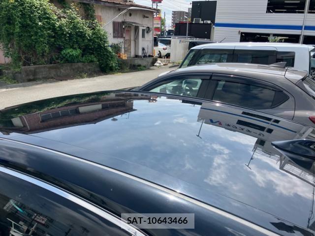Toyota CAMRY HYBRID 2019-11 8561356-10