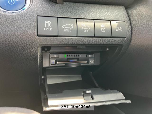 Toyota CAMRY HYBRID 2019-11 8561356-14
