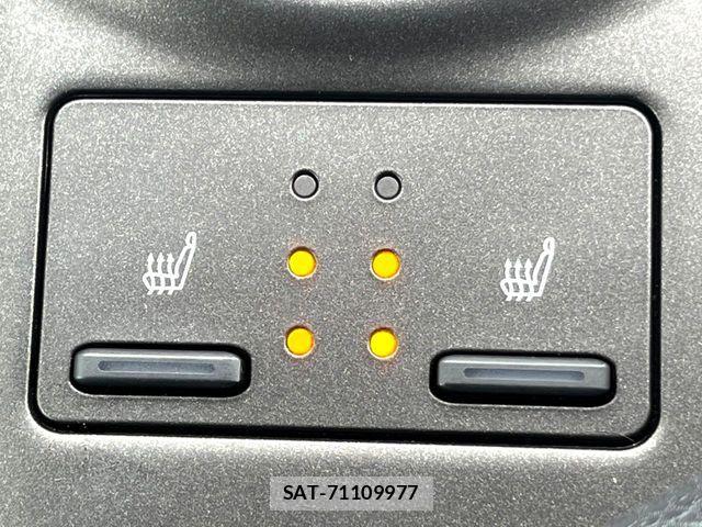 Toyota CAMRY HYBRID 2023-04 8665899-9