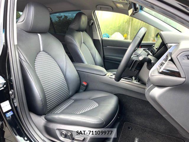Toyota CAMRY HYBRID 2023-04 8665899-11