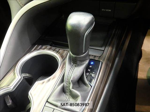Toyota CAMRY HYBRID 2019-09 8658302-11