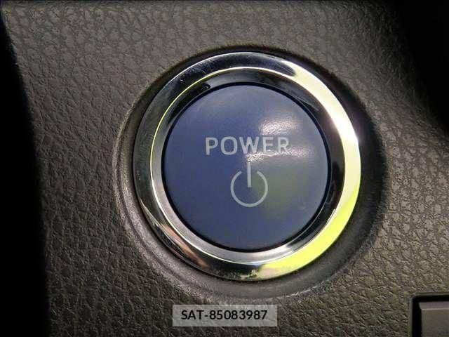 Toyota CAMRY HYBRID 2019-09 8658302-12