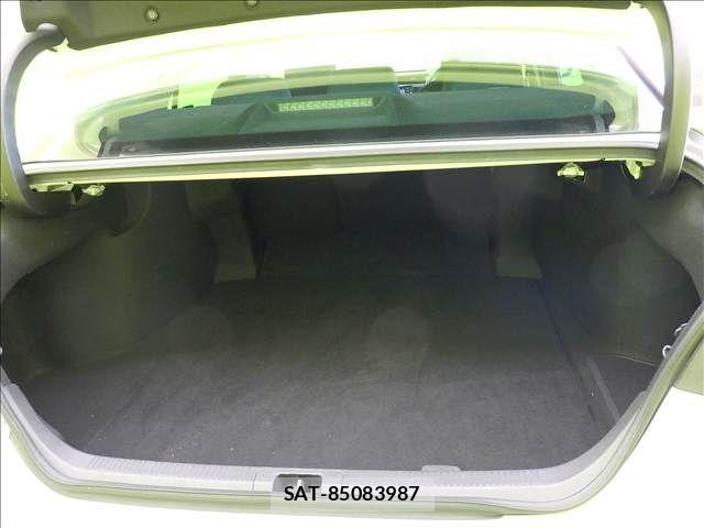 Toyota CAMRY HYBRID 2019-09 8658302-24