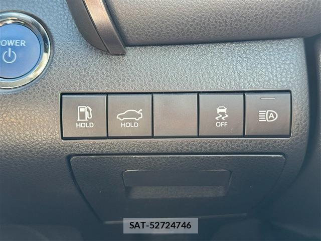 Toyota CAMRY HYBRID 2022-10 8658306-18