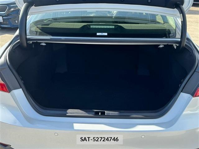 Toyota CAMRY HYBRID 2022-10 8658306-6