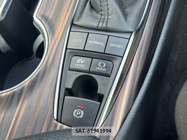Toyota CAMRY HYBRID 2017-08 8658303-9