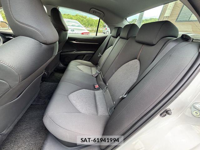 Toyota CAMRY HYBRID 2017-08 8658303-16