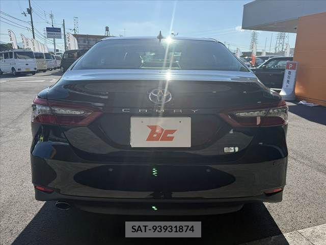 Toyota CAMRY HYBRID 2023-05 8658299-13