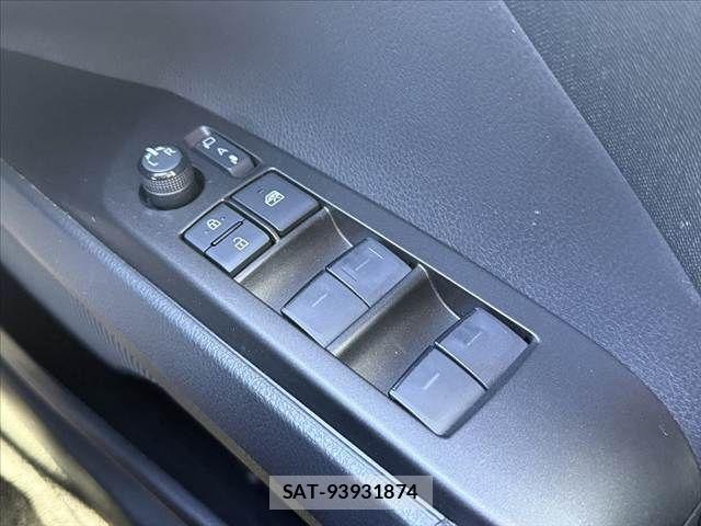 Toyota CAMRY HYBRID 2023-05 8658299-25