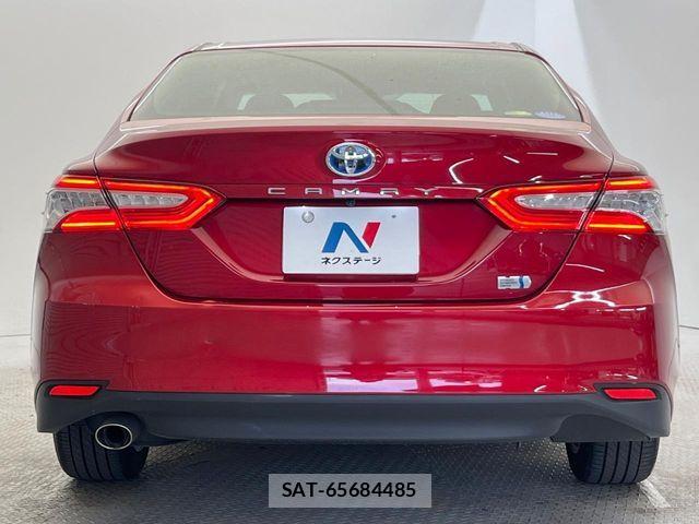 Toyota CAMRY HYBRID 2017-10 8665901-15