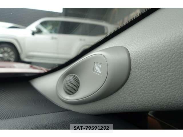 Toyota CAMRY HYBRID 2021-07 8685263-2