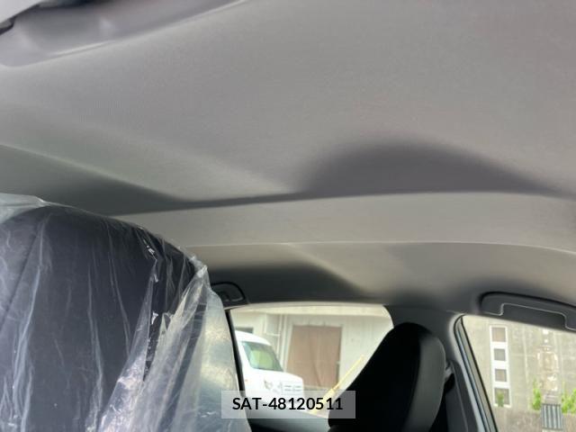 Toyota CAMRY HYBRID 2018-07 8685265-24