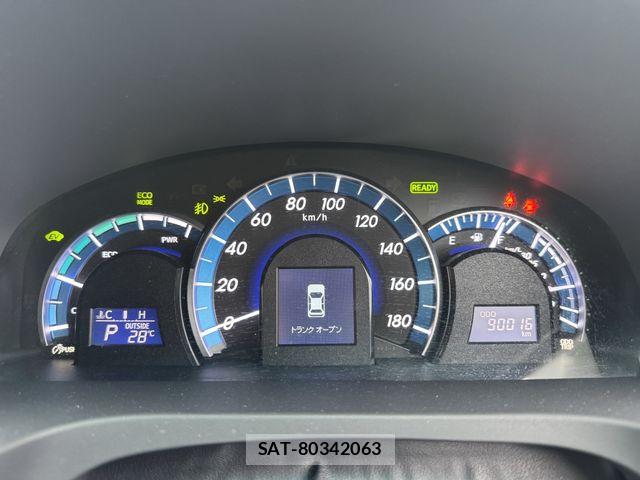 Toyota CAMRY HYBRID 2014-04 8685264-18