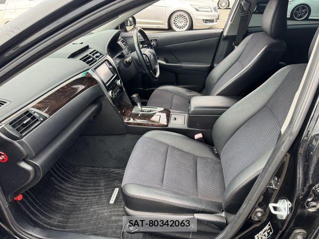 Toyota CAMRY HYBRID 2014-04 8685264-21