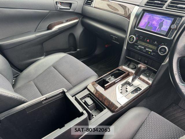 Toyota CAMRY HYBRID 2014-04 8685264-22