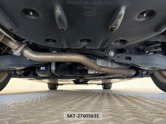 Toyota CAMRY HYBRID 2017-09 8741049-18