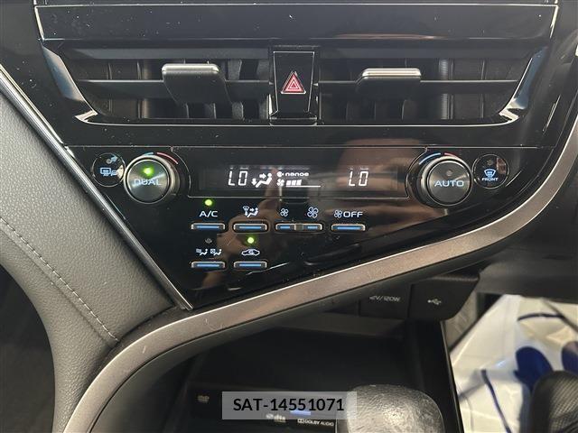 Toyota CAMRY HYBRID 2021-11 8741048-19