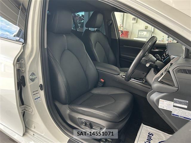 Toyota CAMRY HYBRID 2021-11 8741048-23