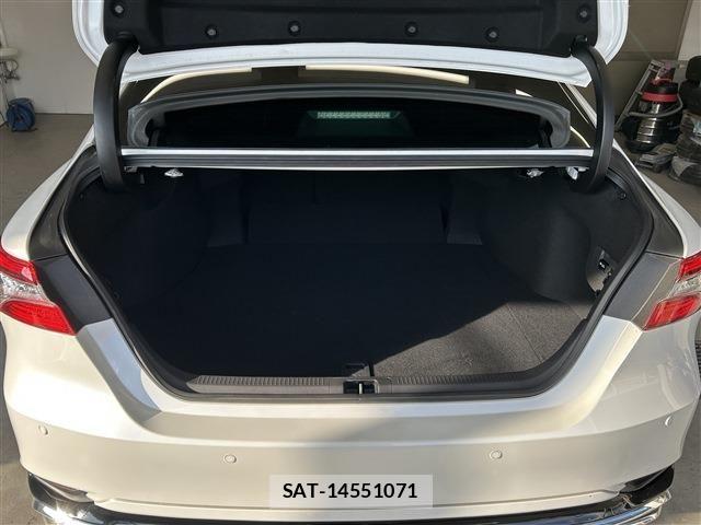 Toyota CAMRY HYBRID 2021-11 8741048-27