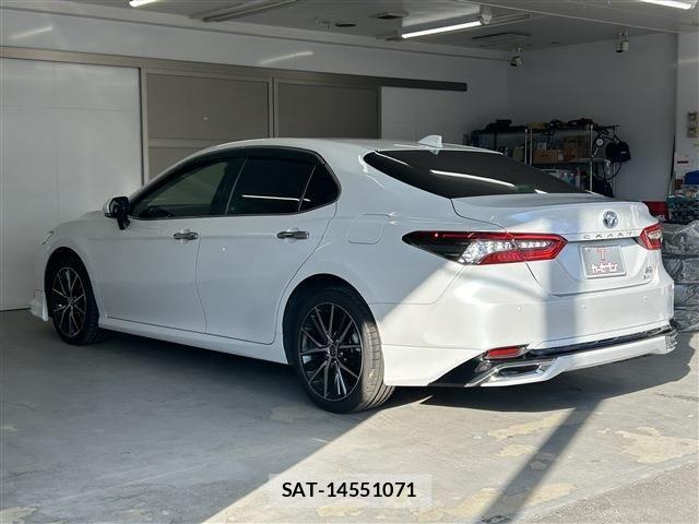 Toyota CAMRY HYBRID 2021-11 8741048-6