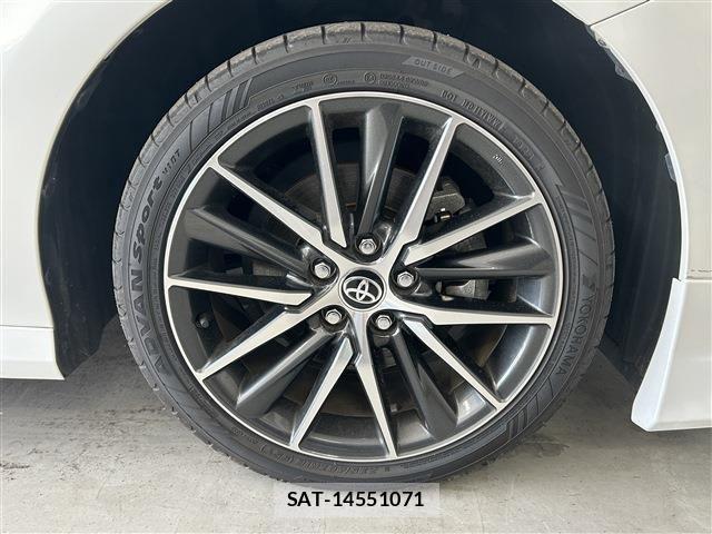 Toyota CAMRY HYBRID 2021-11 8741048-8