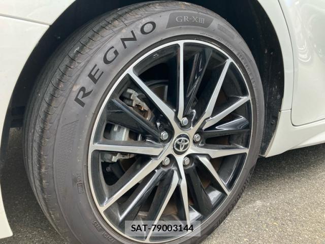 Toyota CAMRY HYBRID 2023-06 8741042-4