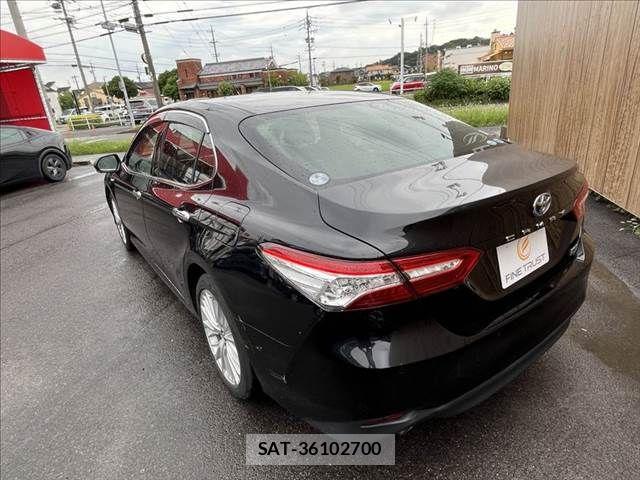 Toyota CAMRY HYBRID 2019-09 8741051-18