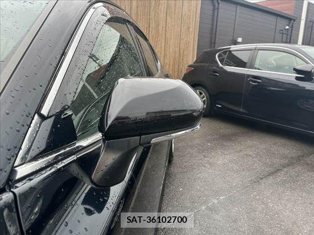 Toyota CAMRY HYBRID 2019-09 8741051-24