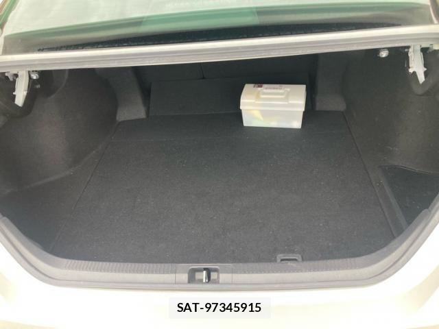 Toyota CAMRY HYBRID 2018-09 8741054-14